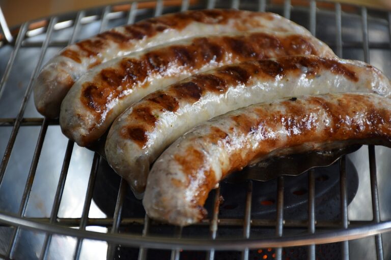 Selbstgemachte Bratwurst: Traditionelle Rezepte und kreative Variationen